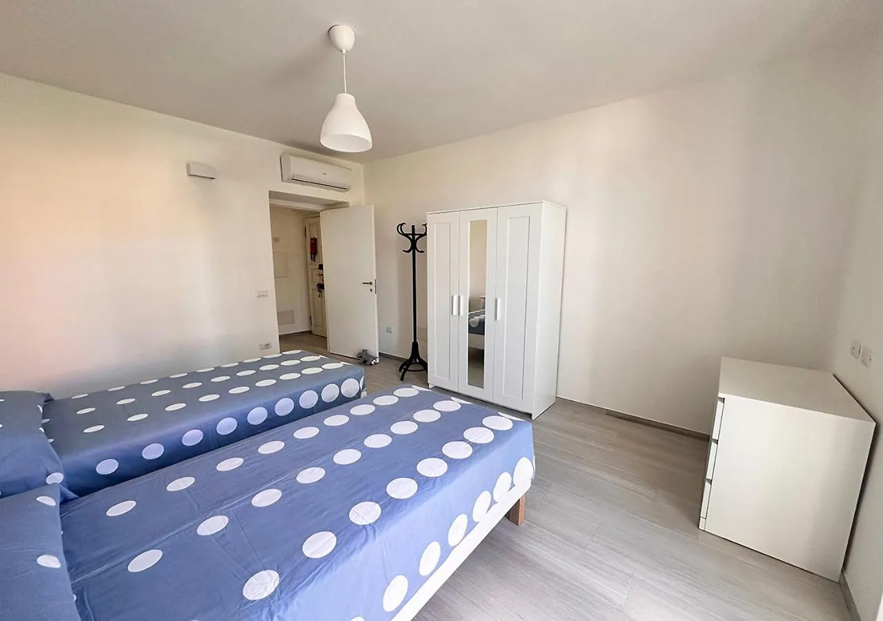Апартаменты Murphy Holiday Homes - Residenza Due Strade Ла-Маддалена Италия